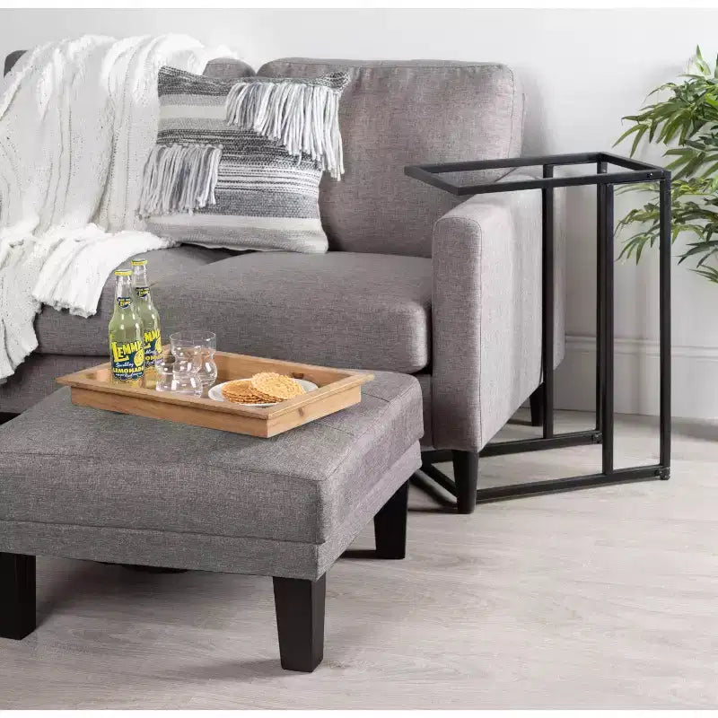 Tavolino a C in legno e metallo Kate and Laurel Lockridge