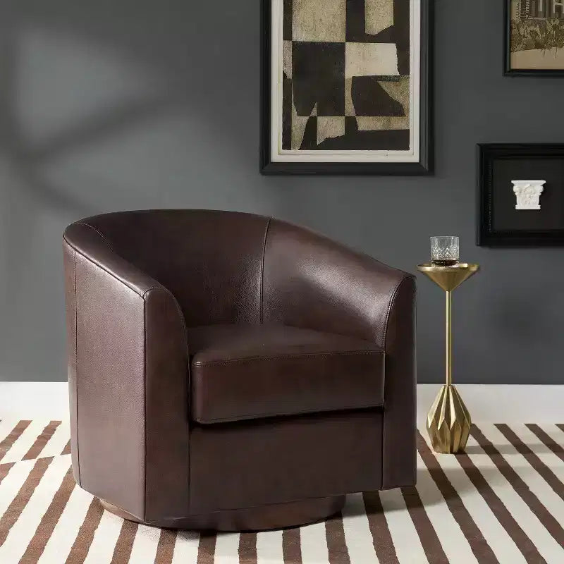Poltrona a botte girevole a 360 gradi Molly Modern in vera pelle con base in legno massello|ART OF LIVING DESIGNS