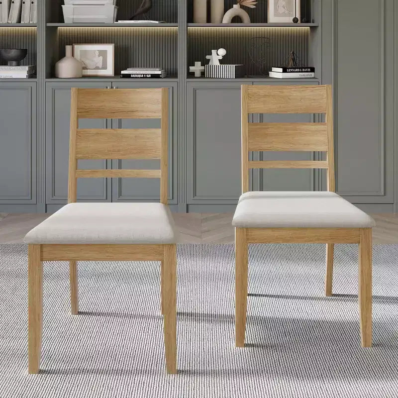 Sedia da pranzo in legno ChaletPosh con rivestimento grigio caldo (set da 2)