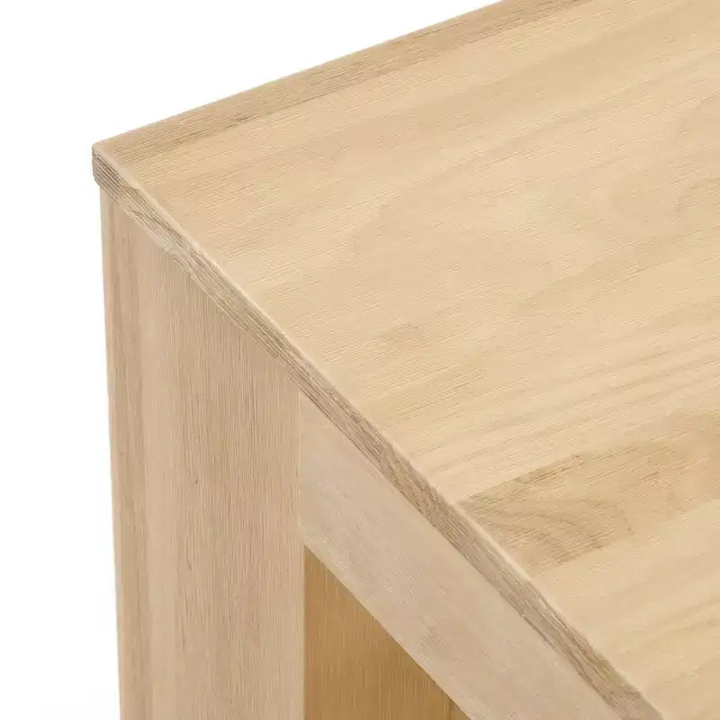 Tavolino da salotto rettangolare moderno Plank+Beam 40 con ripiano, Tavolo in legno massiccio con contenitore