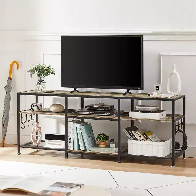 Mobile TV VECELO da 65 pollici, Centro Intrattenimento con Ripiani e Ganci, Tavolo Console Moderno a 3 Livelli in Legno
