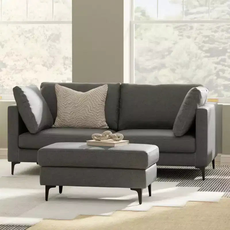 Divano WyndenHall Lana 76" con pouf, stile Mid-Century